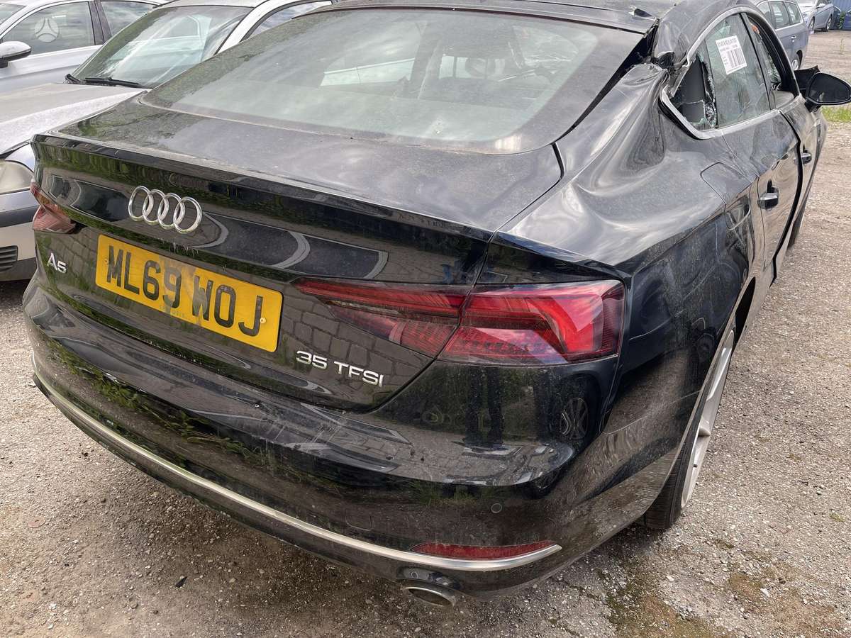 Audi A5 dalimis