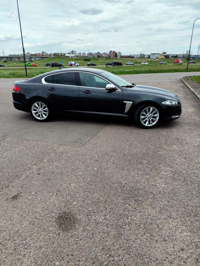 Jaguar XF, 2.2 l., Седан