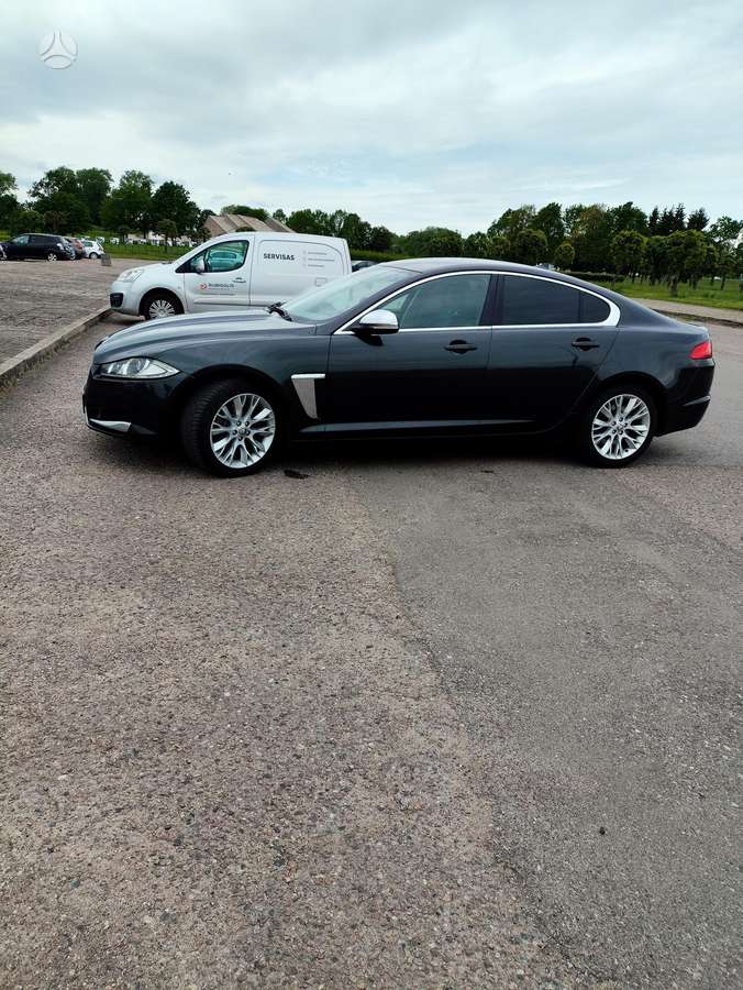 Jaguar XF, 2.2 l., Седан