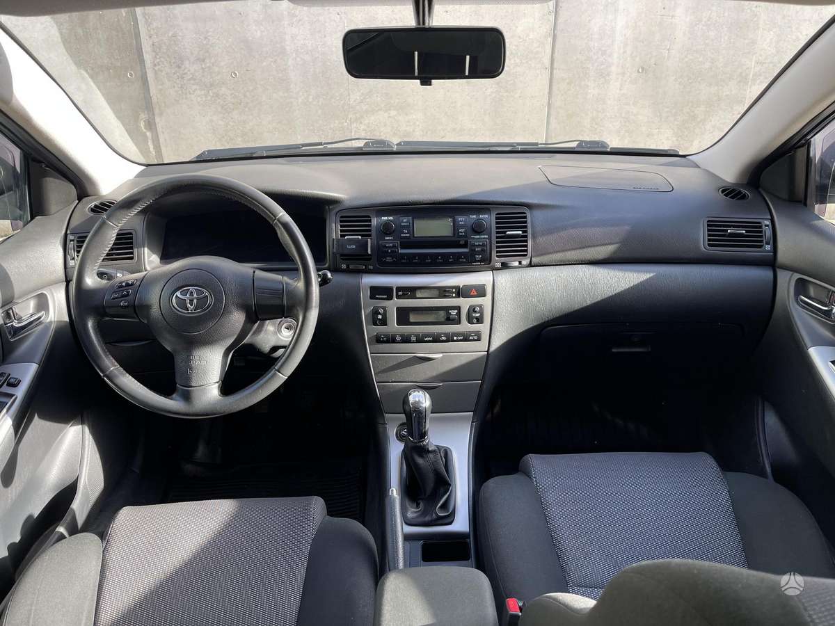 Toyota Corolla - 6