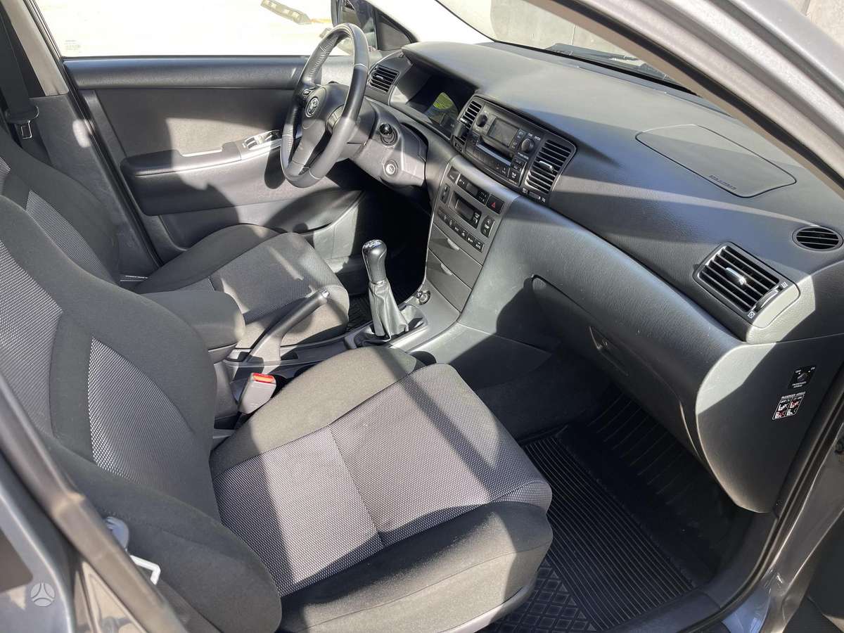 Toyota Corolla - 7