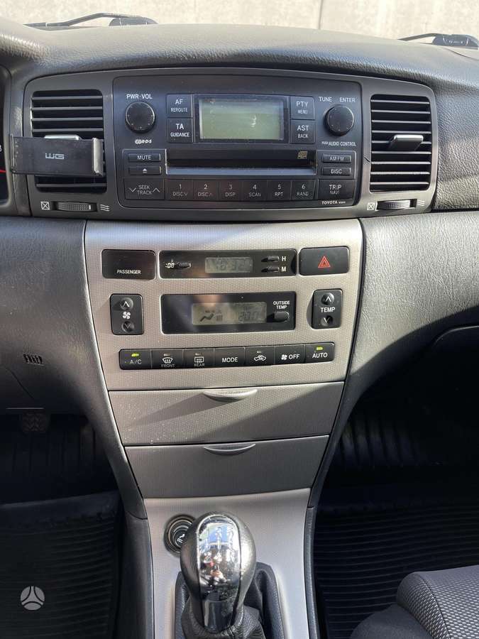 Toyota Corolla - 11