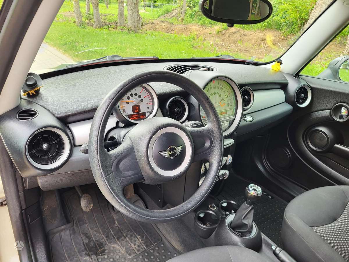 Mini Cooper, 1.6 l., hečbekas