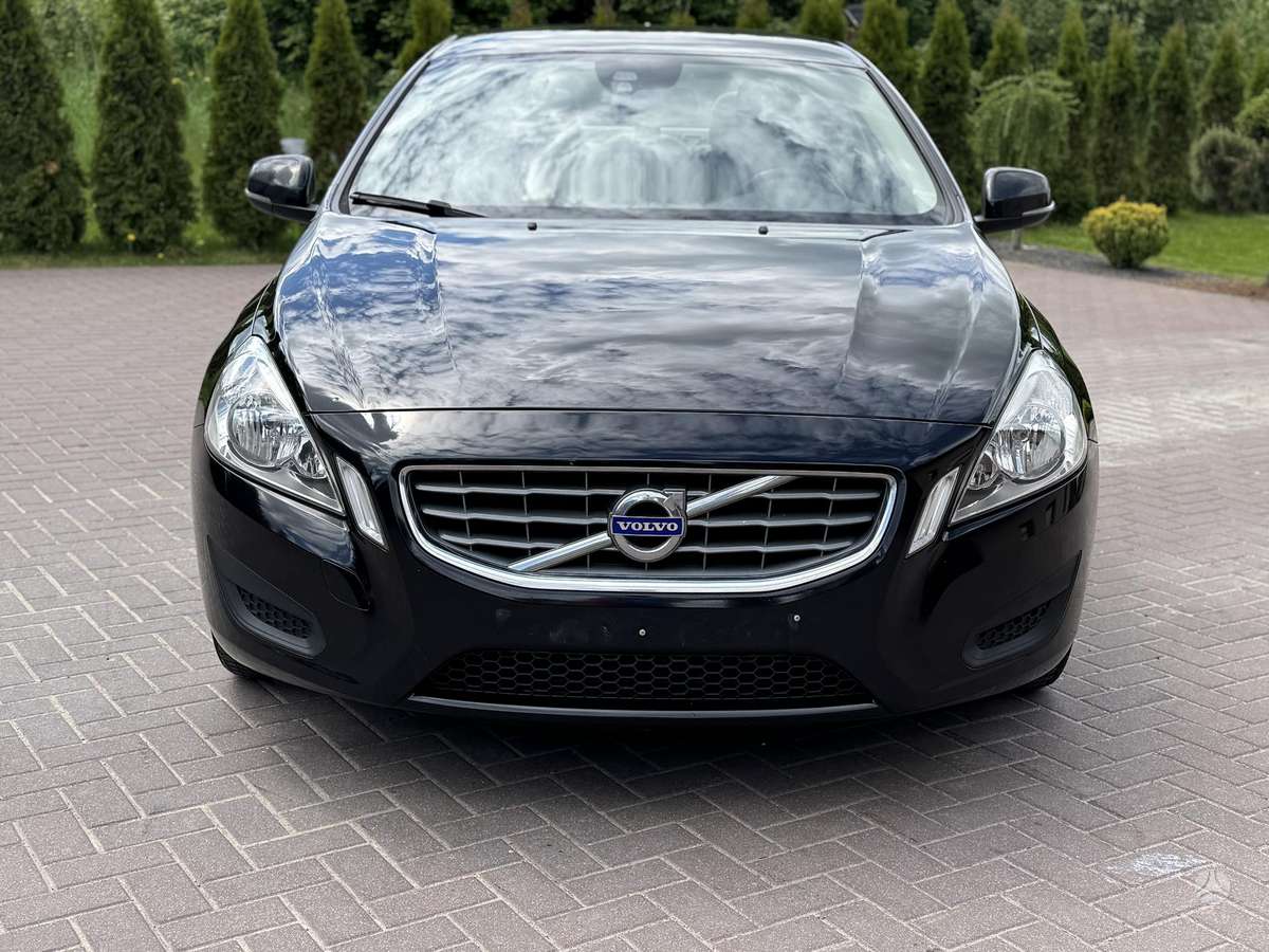 Volvo S60, 2.0 l., Седан