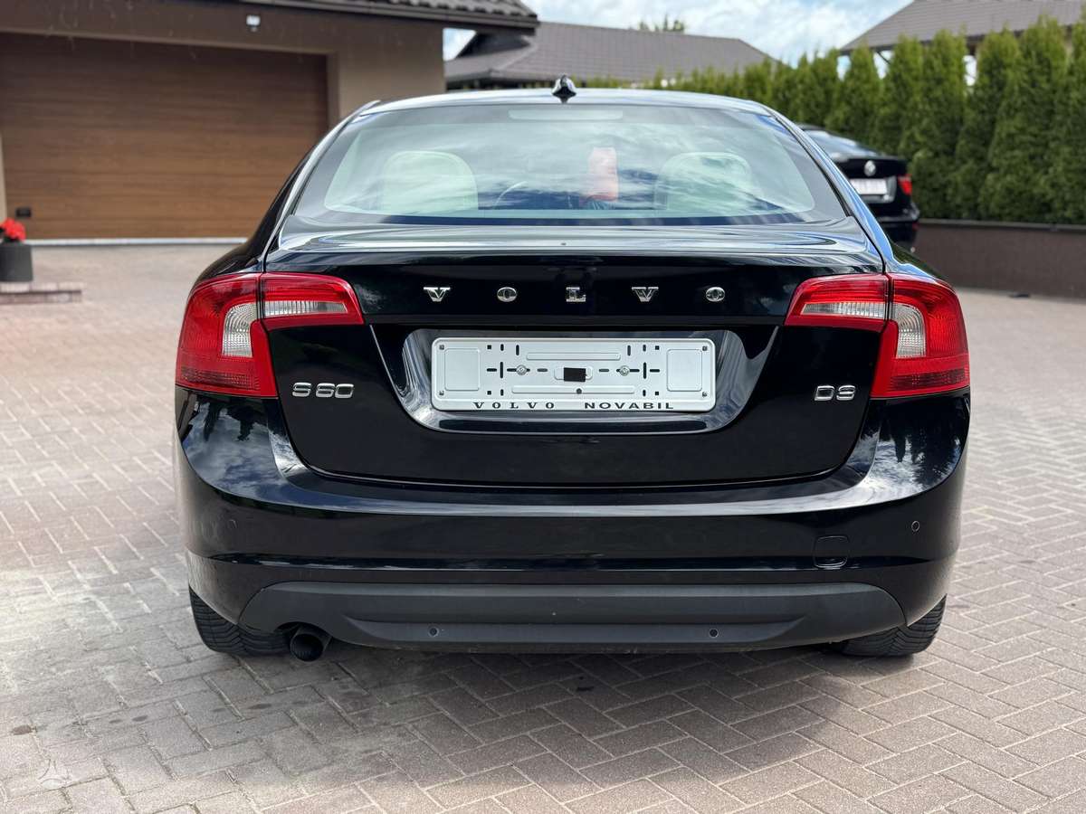 Volvo S60, 2.0 l., Седан