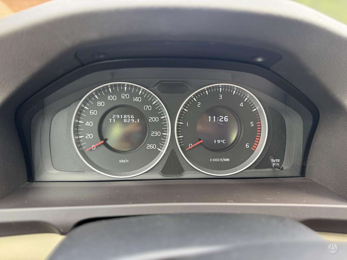 Volvo S60, 2.0 l., Седан