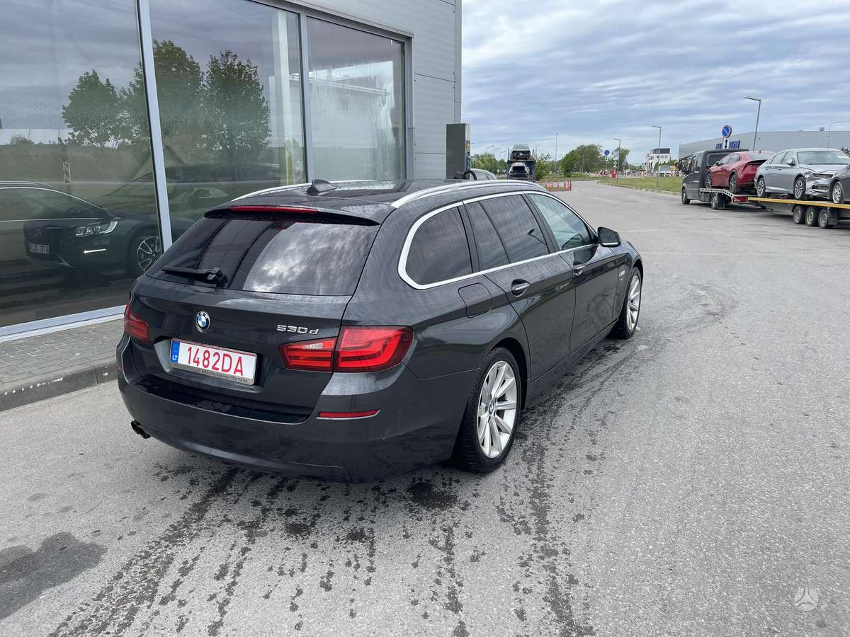 BMW 530, 3.0 l., universalas