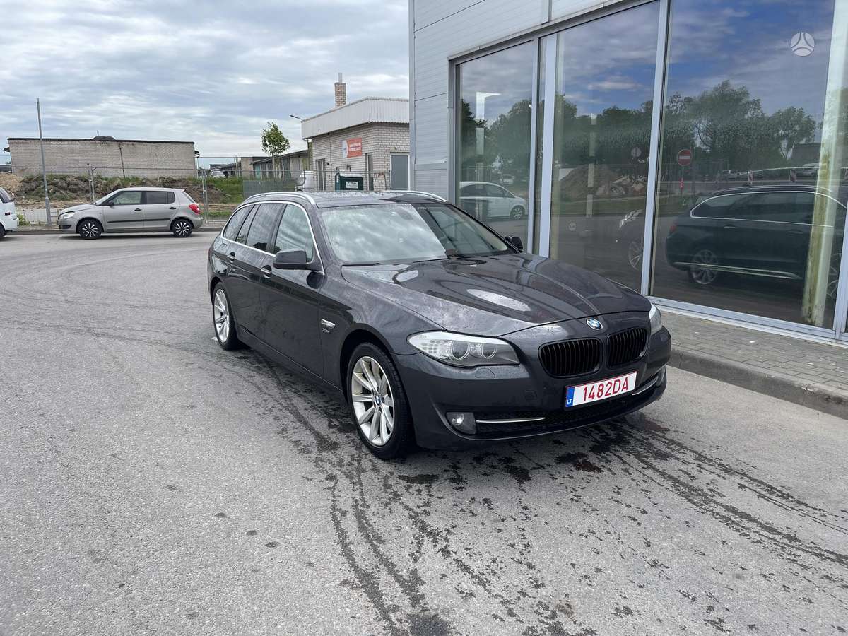 BMW 530, 3.0 l., universalas