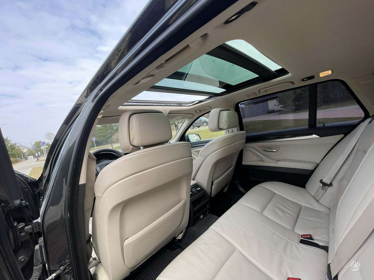 BMW 530, 3.0 l., universalas