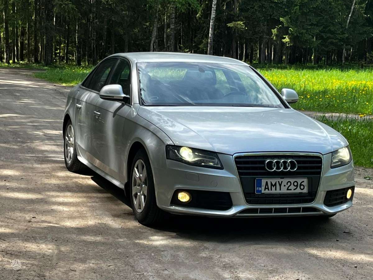 Audi A4, 1.8 l., Седан