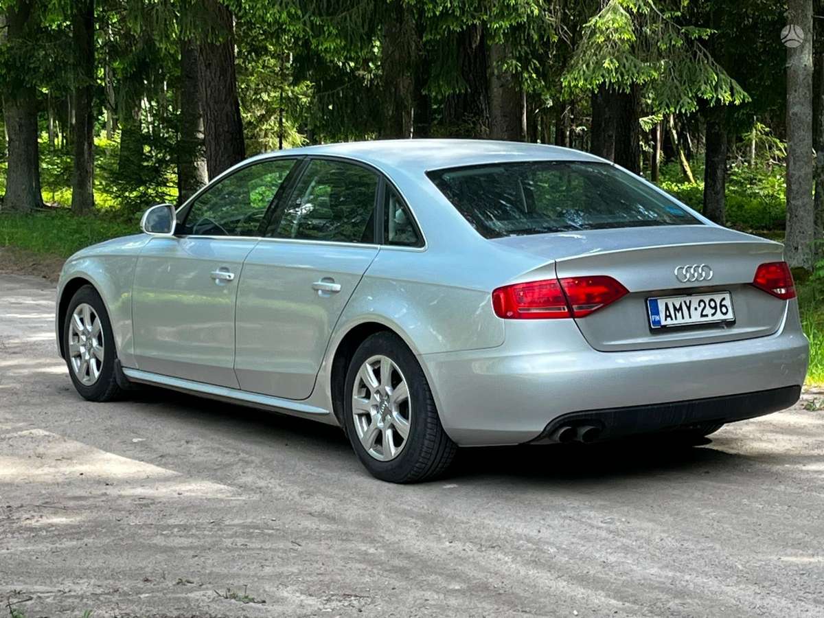 Audi A4, 1.8 l., Седан