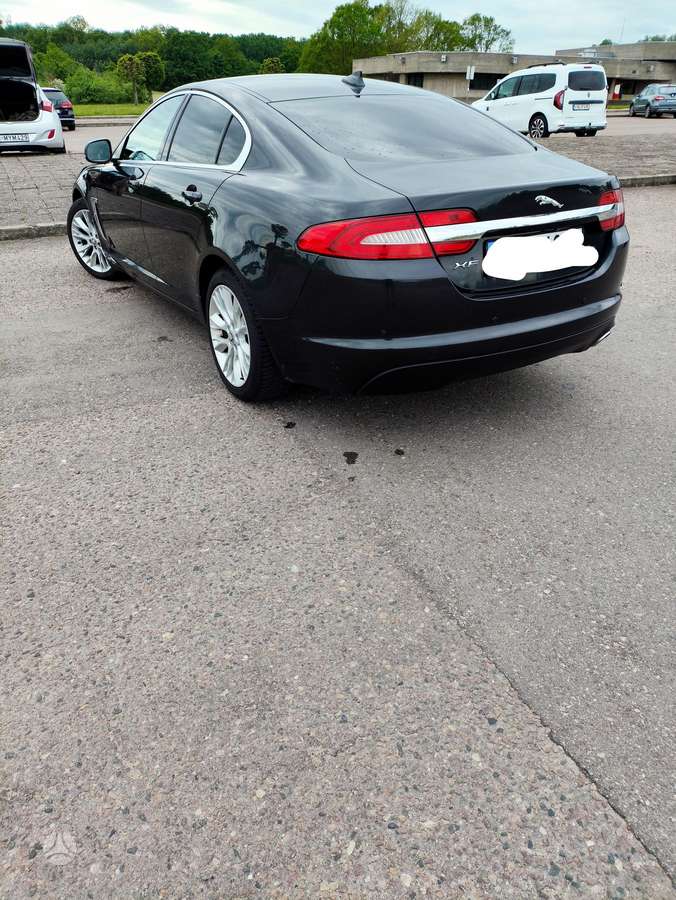 Jaguar XF, 2.2 l., Седан