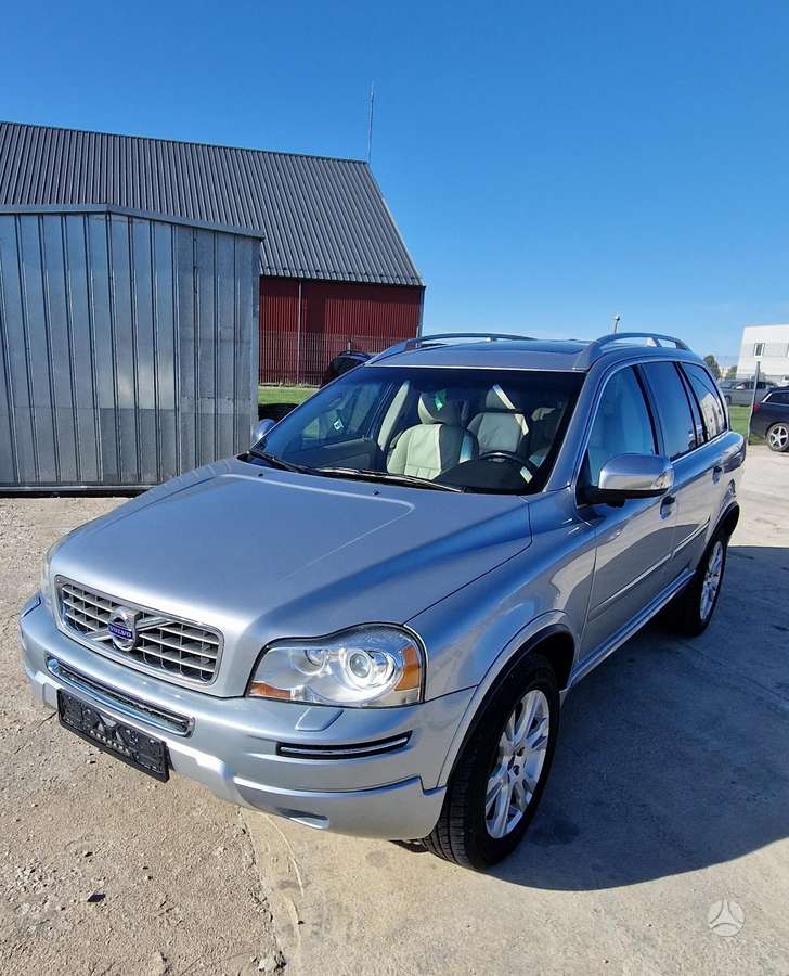 Volvo XC90 - 11