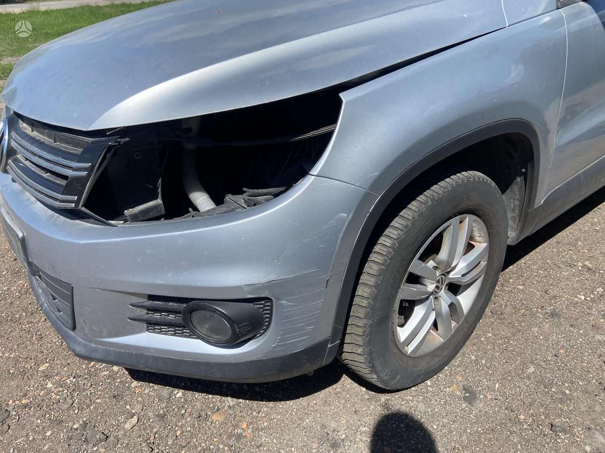 Volkswagen Tiguan - 9