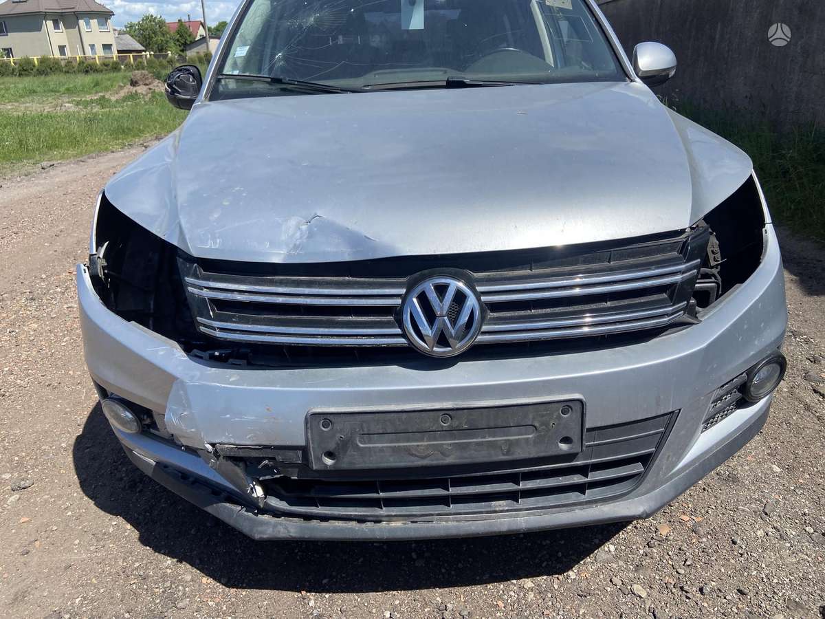 Volkswagen Tiguan - 11