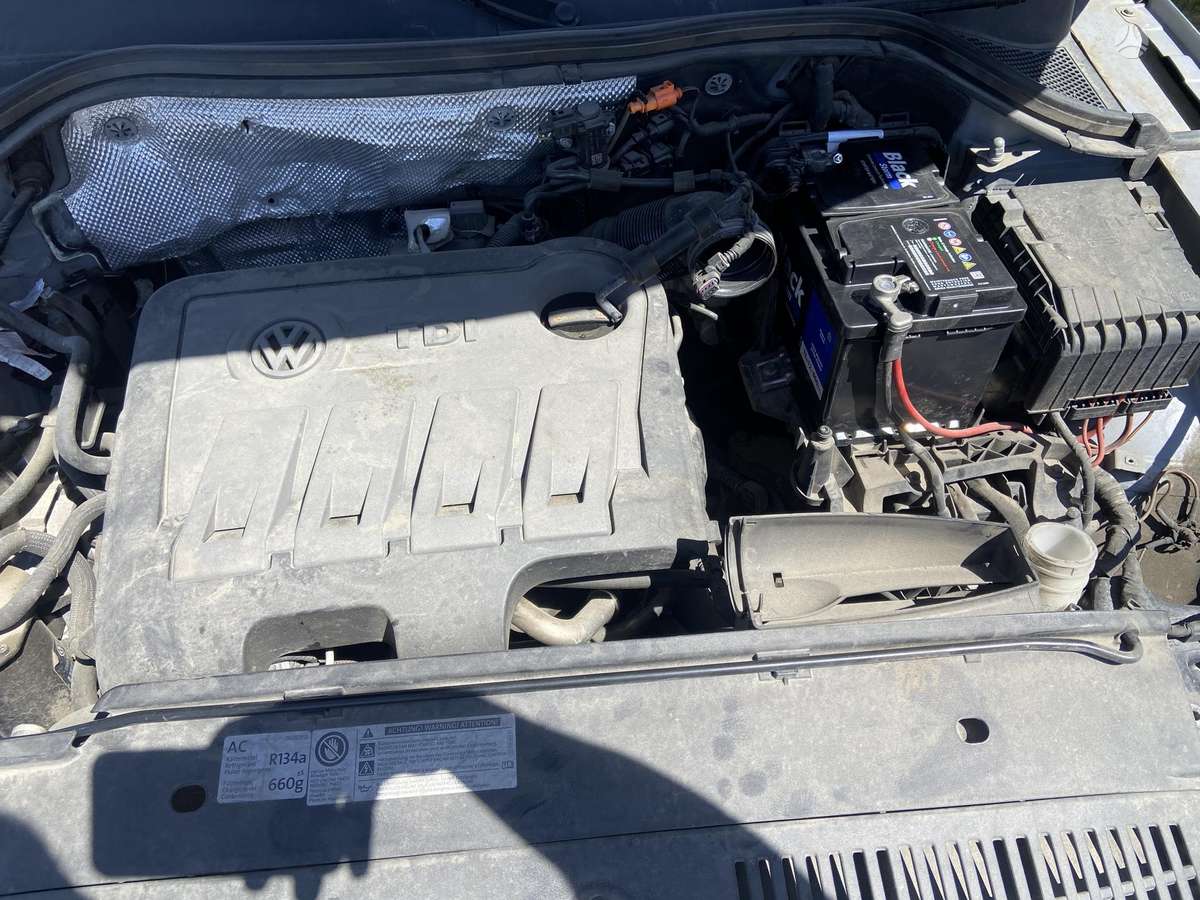 Volkswagen Tiguan - 12