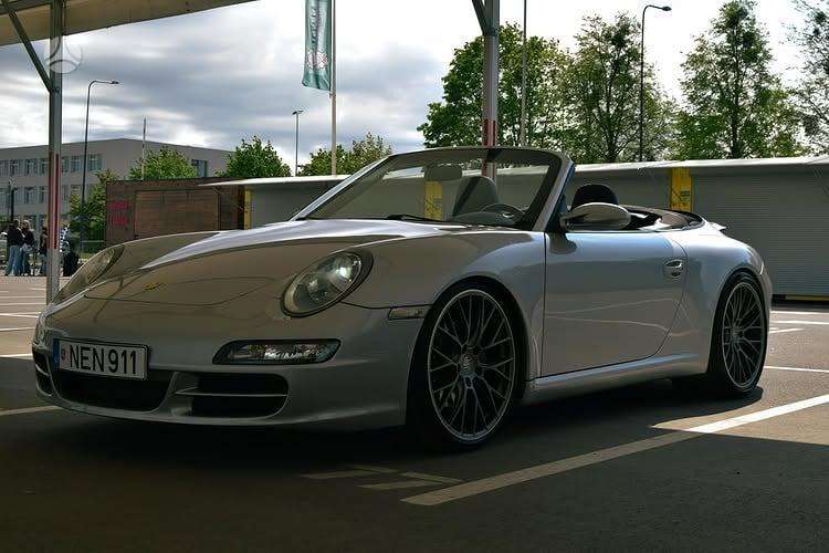 Porsche 911 - 1