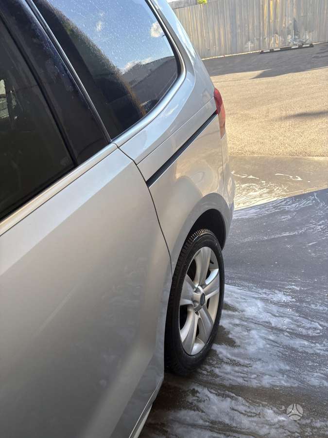Volkswagen Sharan, 2.0 l., Минивэн