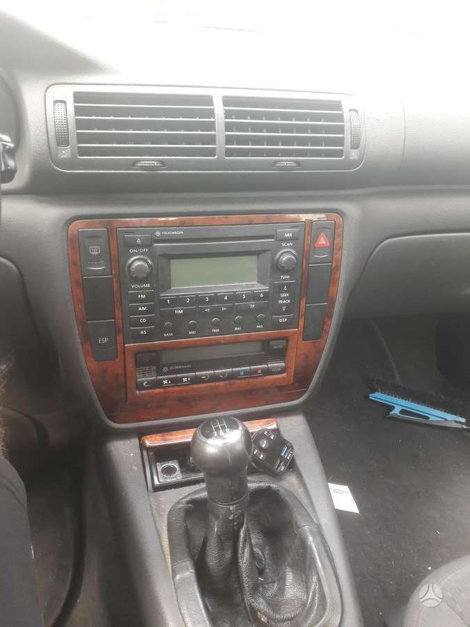 Volkswagen Passat - 5