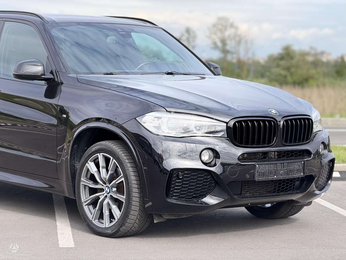 BMW X5, 2.0 l., off-road / crossover
