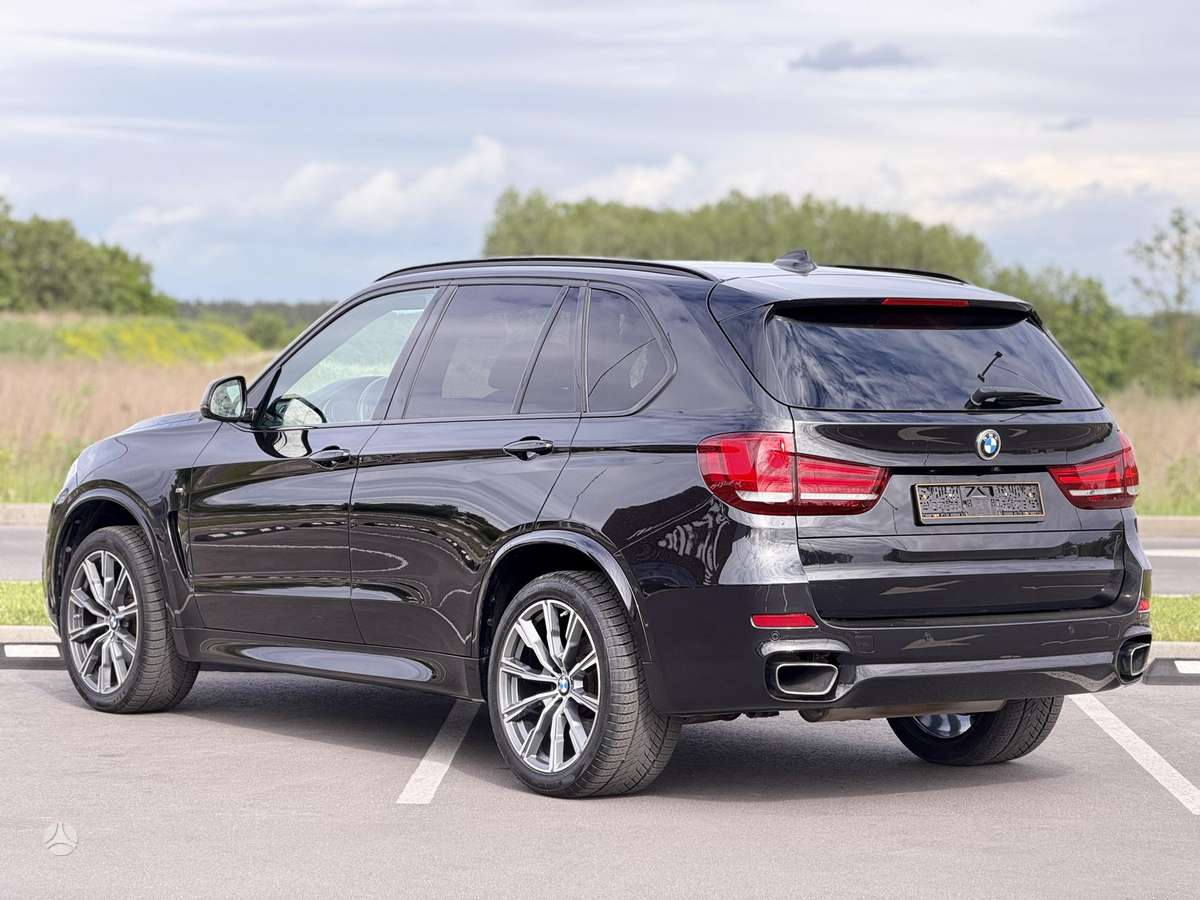 BMW X5, 2.0 l., off-road / crossover
