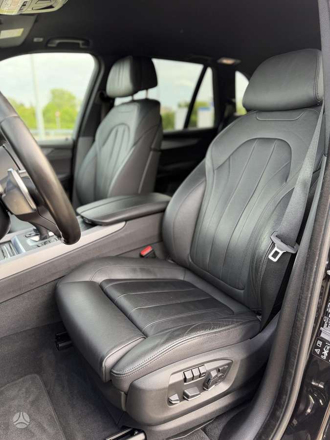 BMW X5, 2.0 l., off-road / crossover