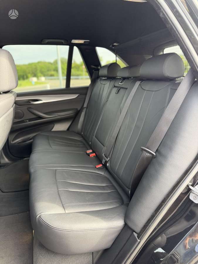 BMW X5, 2.0 l., off-road / crossover