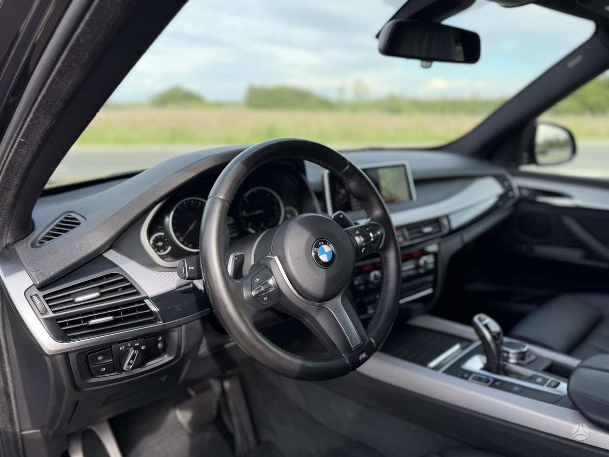 BMW X5, 2.0 l., off-road / crossover