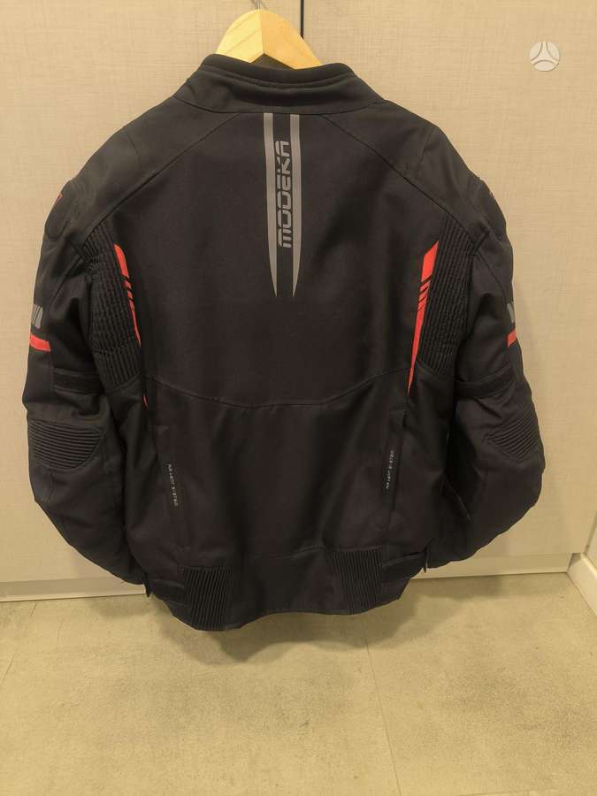 Modeka, sport / street