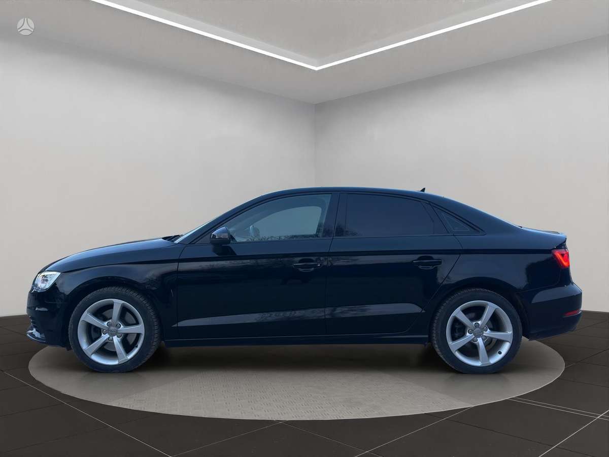 Audi A3, 1.8 l., Седан