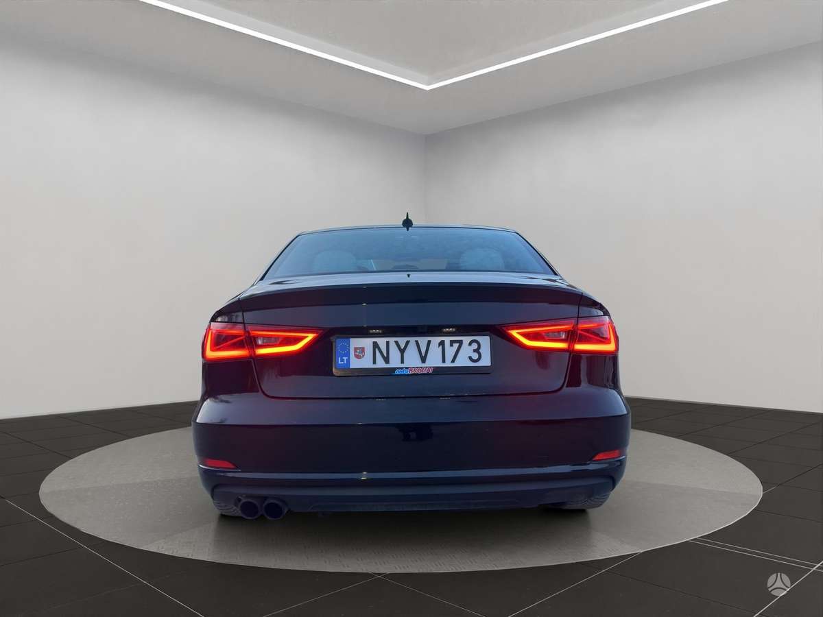 Audi A3, 1.8 l., Седан