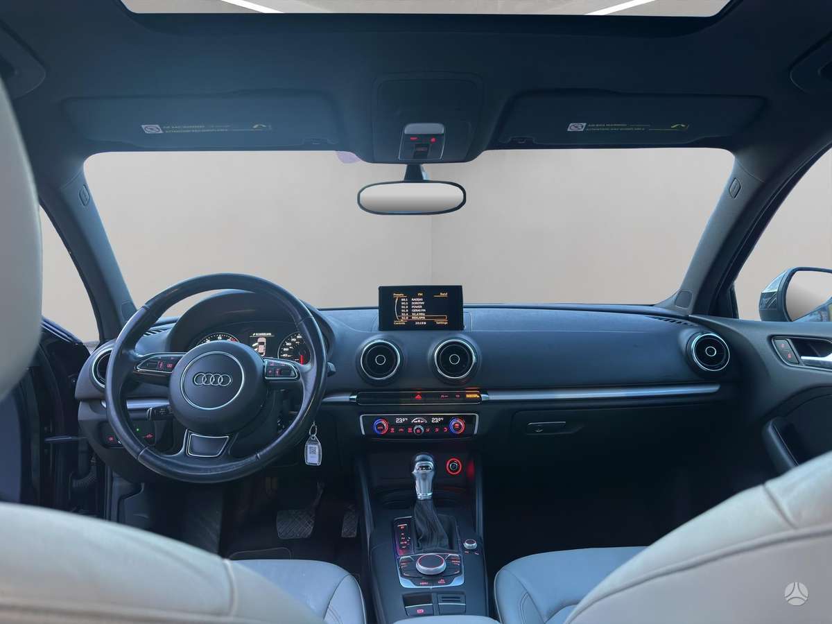 Audi A3, 1.8 l., Седан