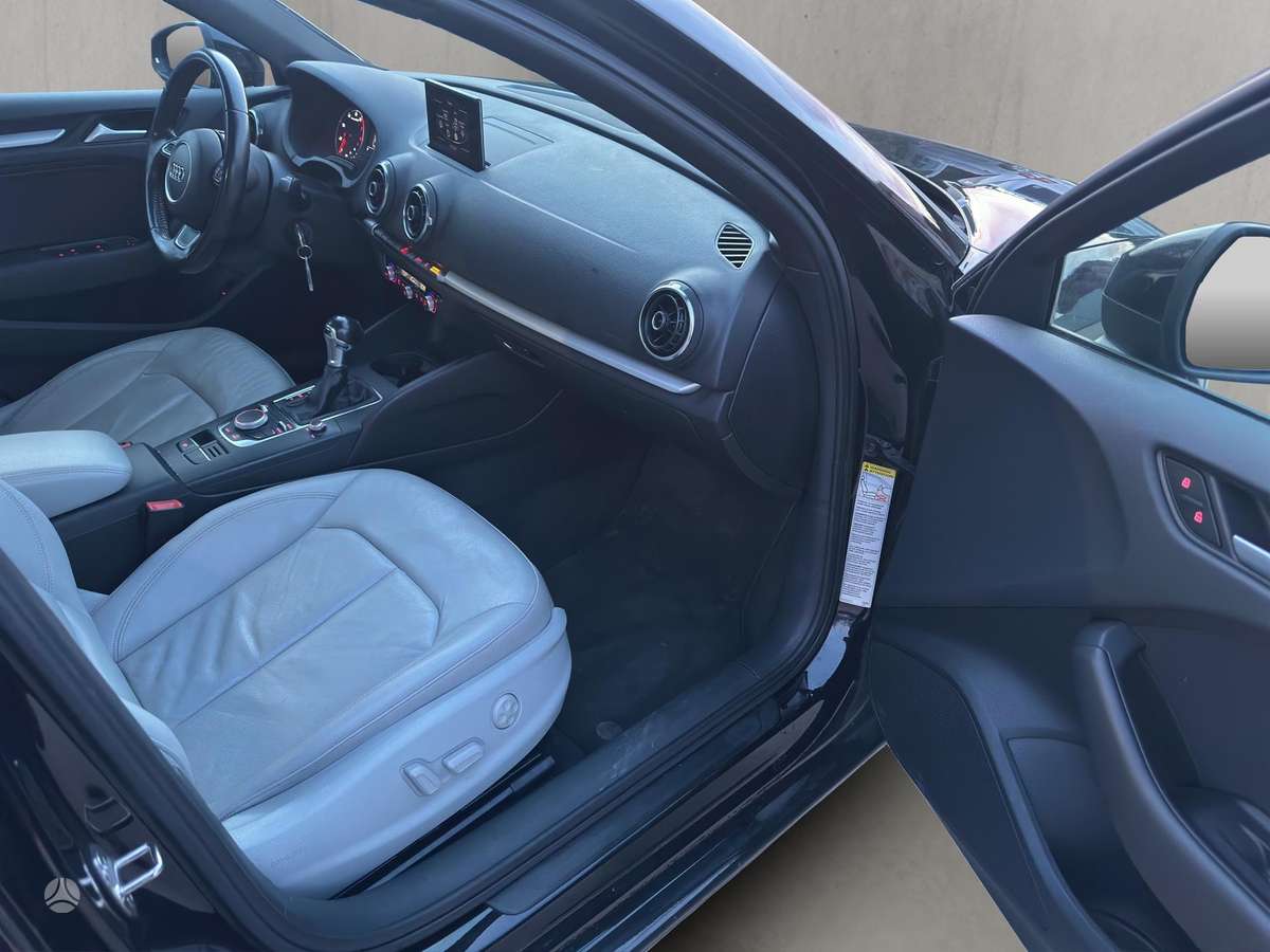 Audi A3, 1.8 l., Седан