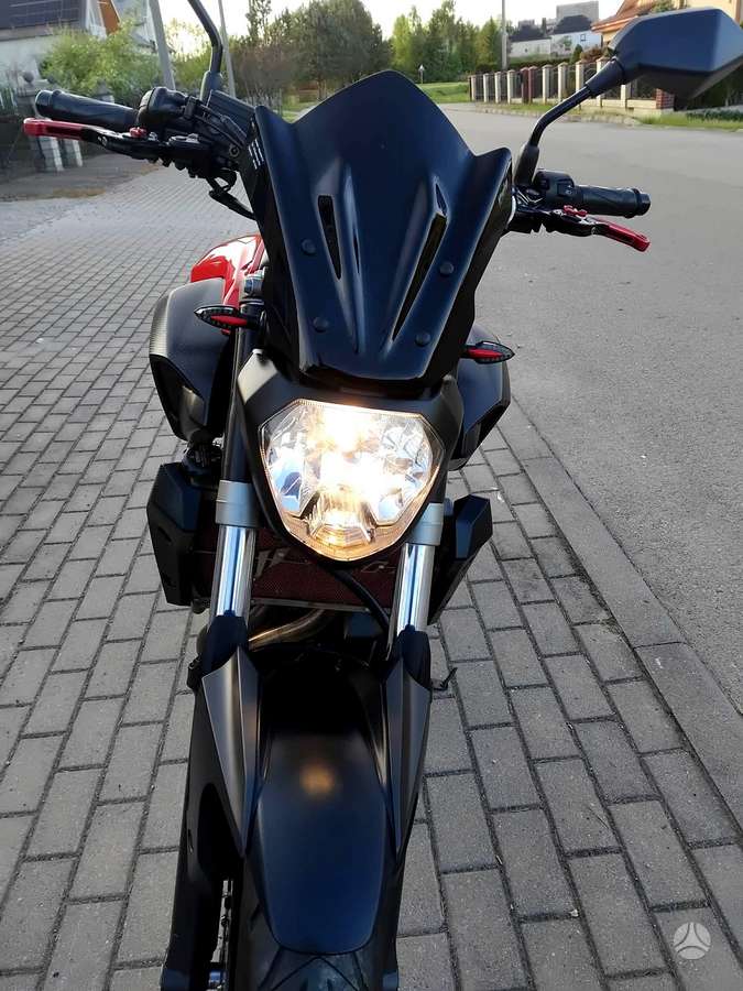 Yamaha MT 07 700cc, street / classic