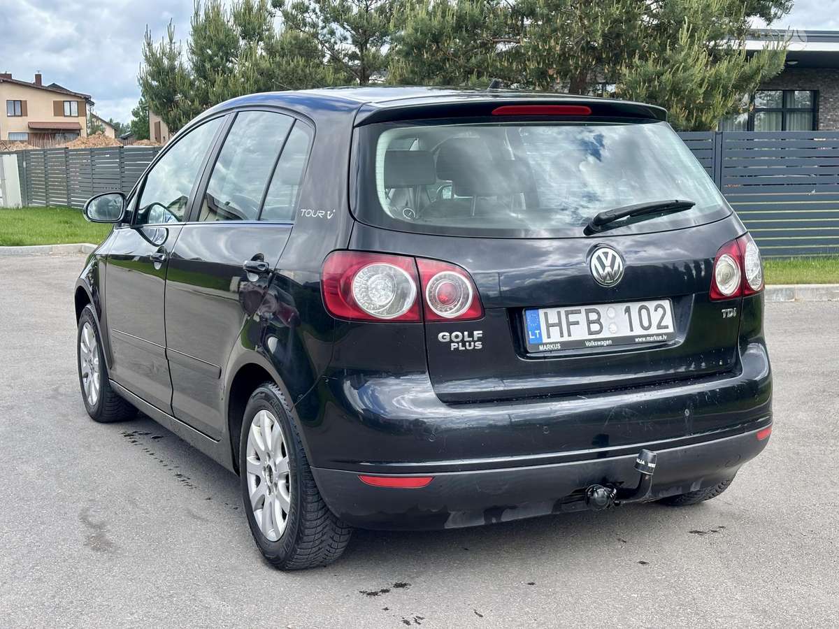 Volkswagen Golf - 4