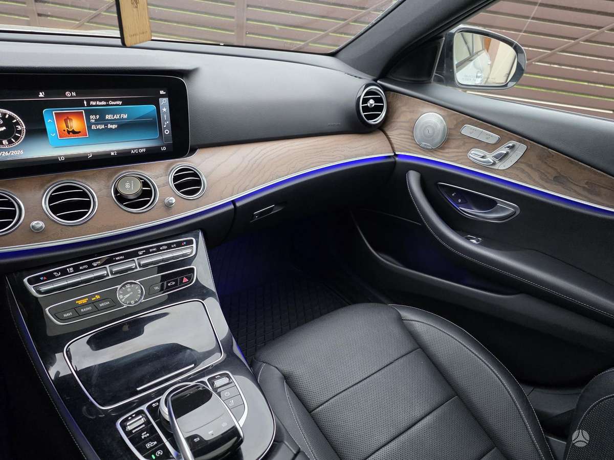 Mercedes-Benz E400, 3.0 l., wagon