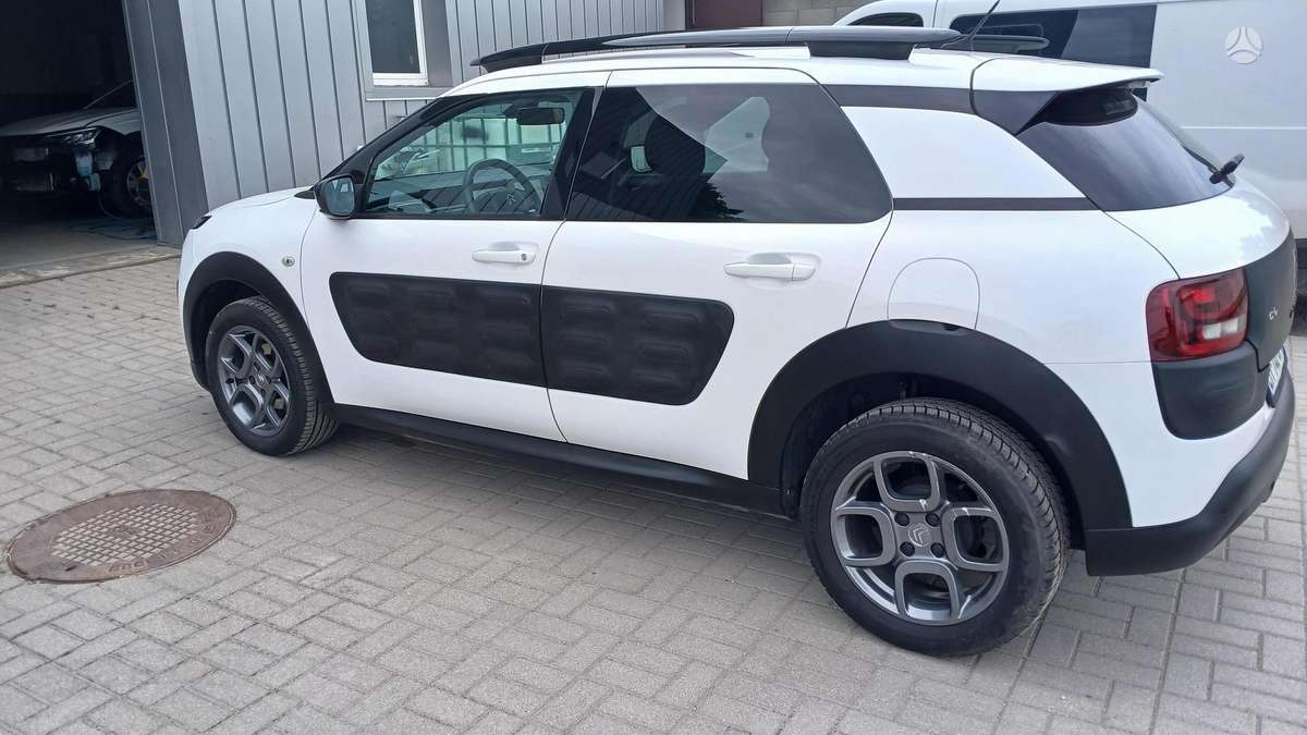 Citroen C4 Cactus, 1.6 l., hatchback