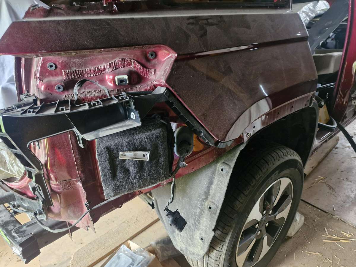 Jeep Grand Cherokee детали кузова