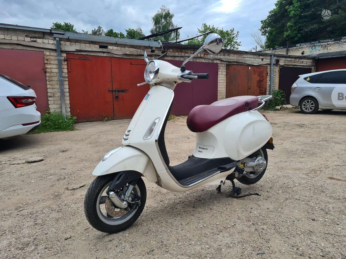 Piaggio Vespa 49cc, мотороллеры / мопеды