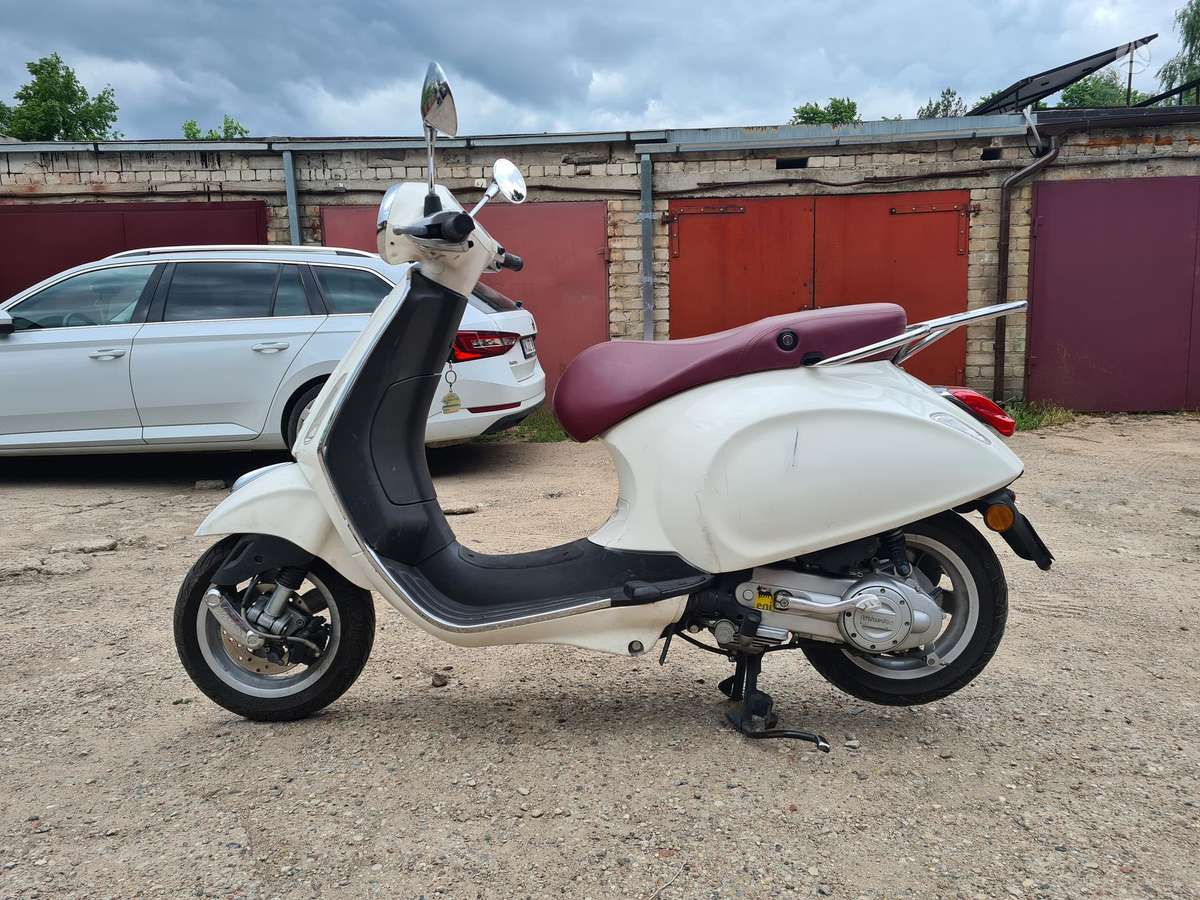 Piaggio Vespa 49cc, мотороллеры / мопеды