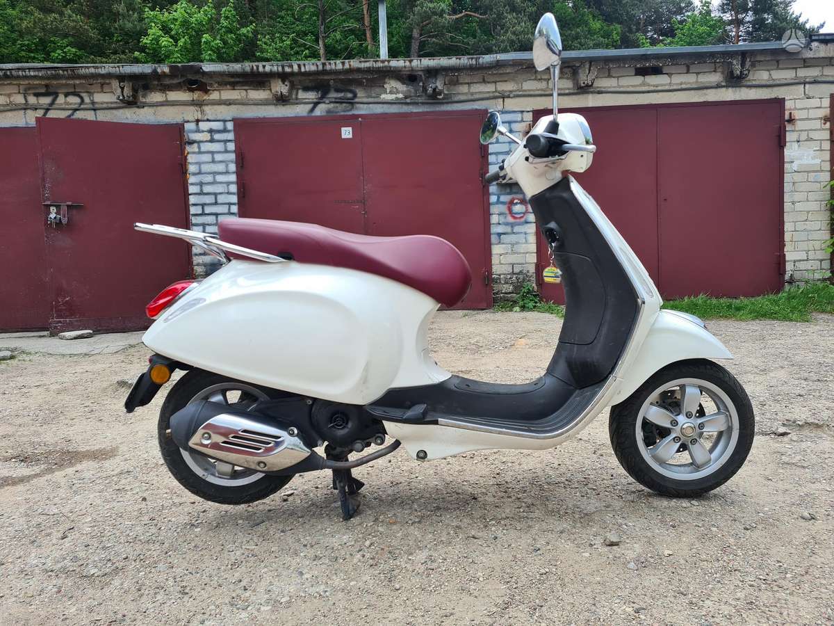 Piaggio Vespa 49cc, мотороллеры / мопеды