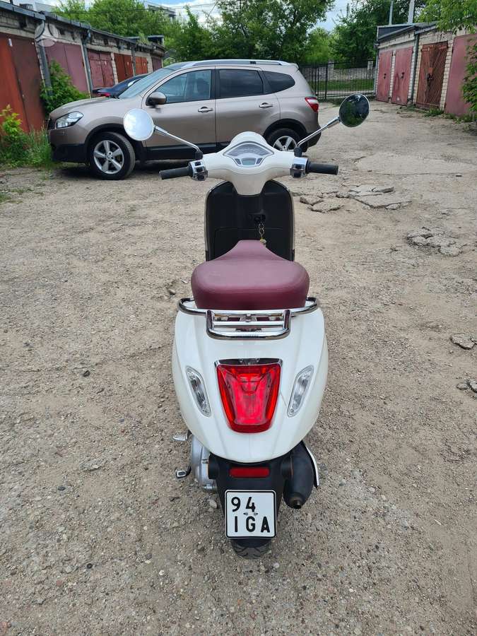 Piaggio Vespa 49cc, мотороллеры / мопеды