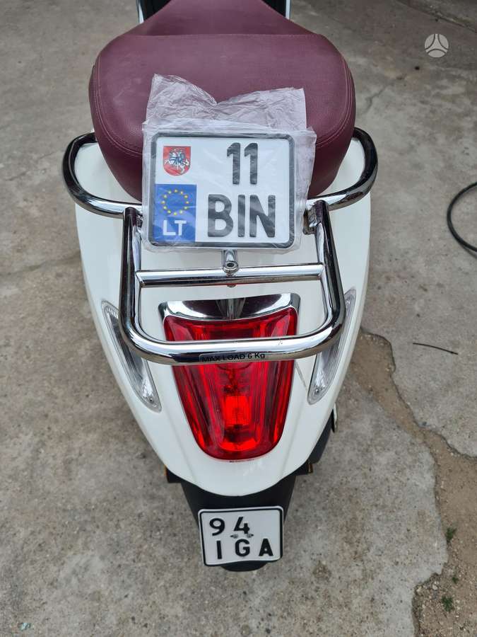 Piaggio Vespa 49cc, мотороллеры / мопеды