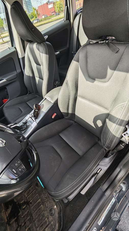 Volvo XC60 - 4