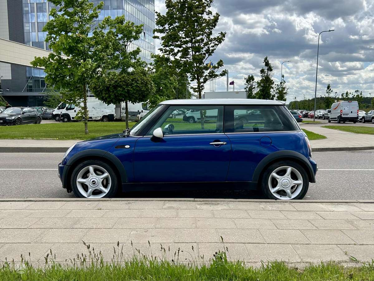 Mini One, 1.6 l., hatchback