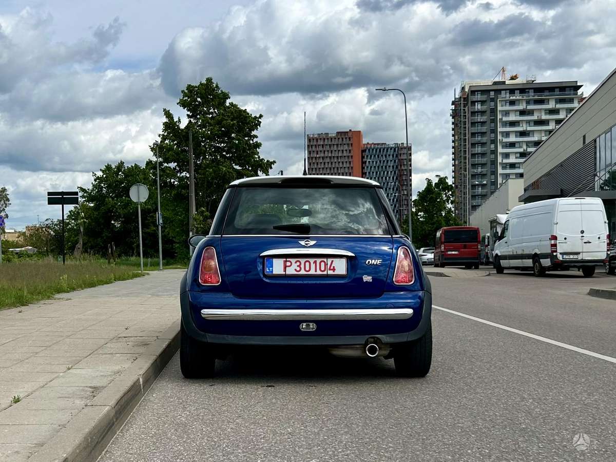 Mini One, 1.6 l., hatchback