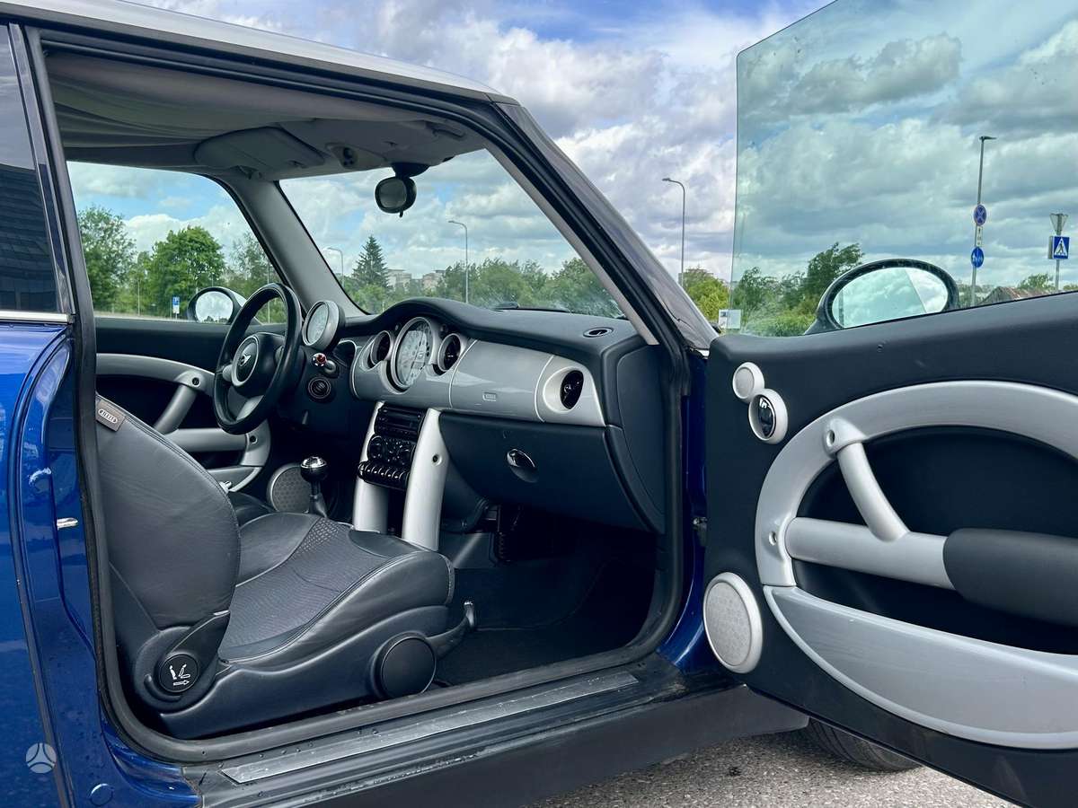 Mini One, 1.6 l., hatchback
