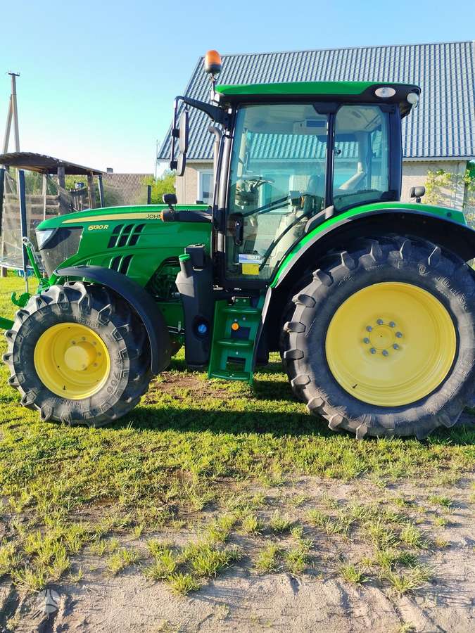 John Deere 6130 R, traktoriai