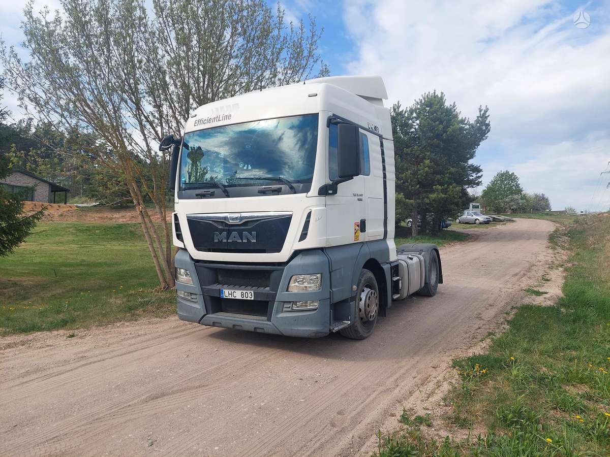 MAN Tgx, double sleeper