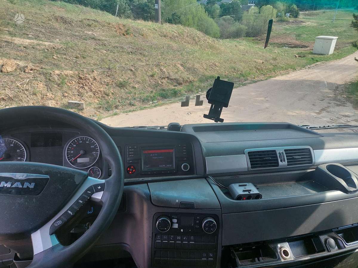 MAN Tgx, double sleeper